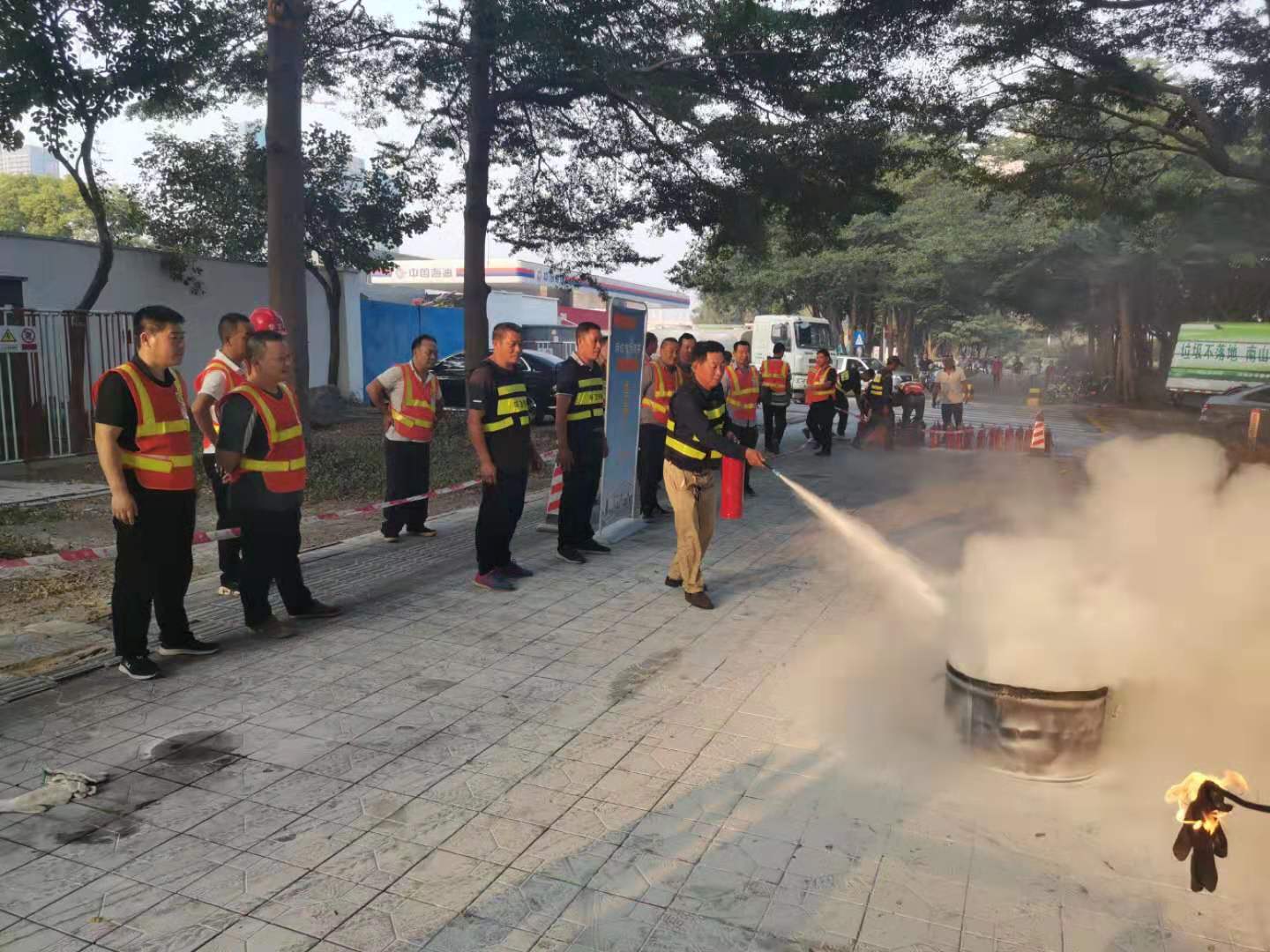 “安全第一，預防為主”之消防安全演練